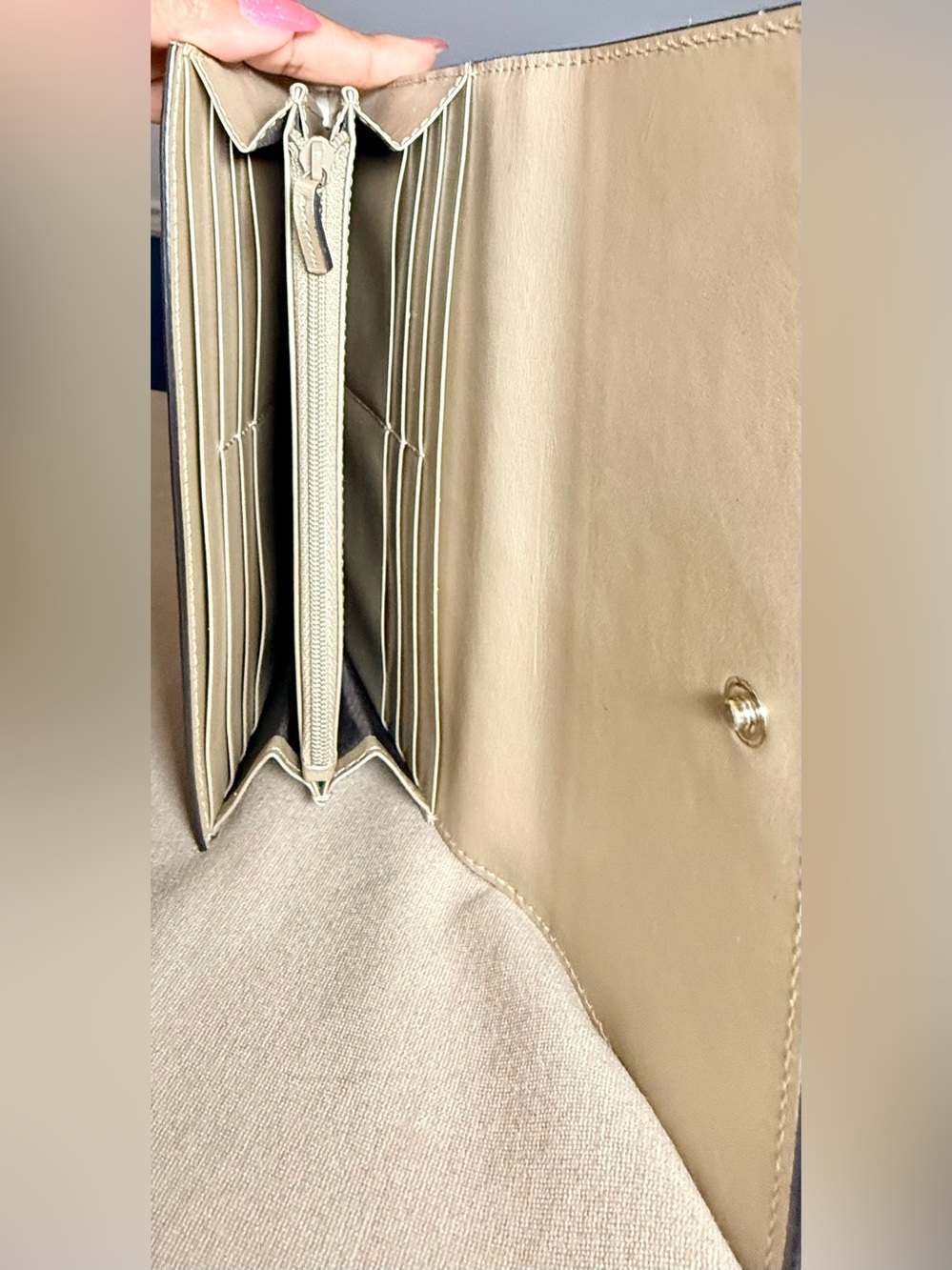 Authentic Gucci Guccissima GG Bow Continental Wallet /Unbranded Chain Gold/Cream - Picture 11 of 16